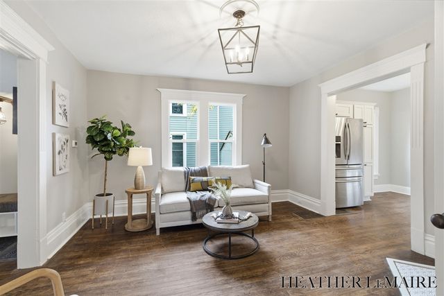 821 College Avenue, Grand Rapids, MI 49503