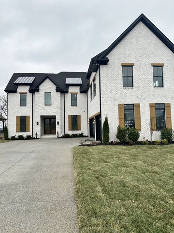 225 Bellsford Rd, Gallatin, TN 37066