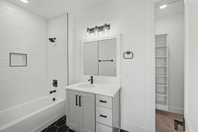 225 Bellsford Rd, Gallatin, TN 37066