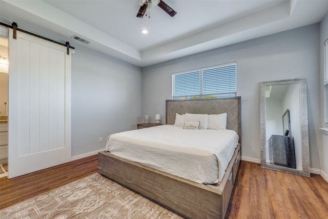 308 E Houston Street, Leonard, TX 75452