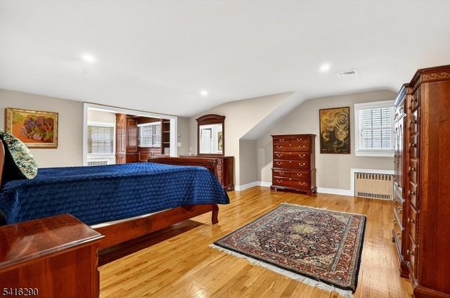 8 Hemlock Ln, Kinnelon Boro, NJ 07405