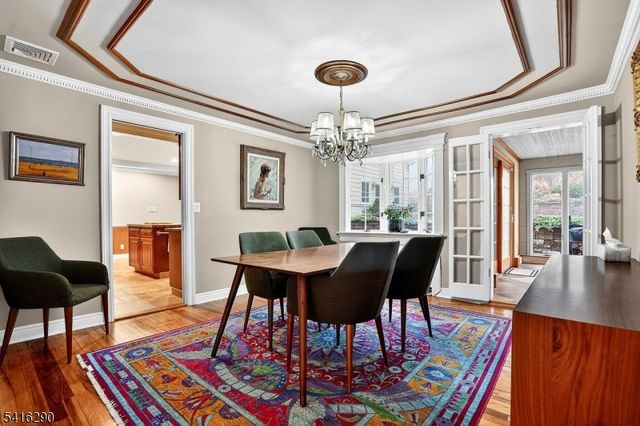 8 Hemlock Ln, Kinnelon Boro, NJ 07405