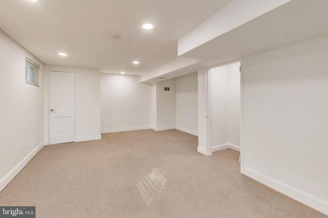 5864 EASTERN AVE NE, Washington, DC 20011