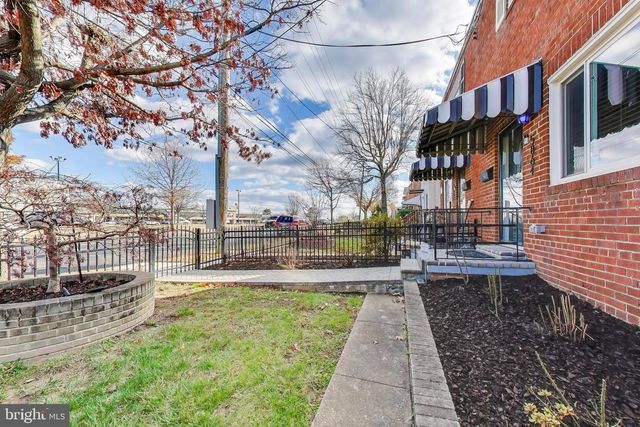 5864 EASTERN AVE NE, Washington, DC 20011