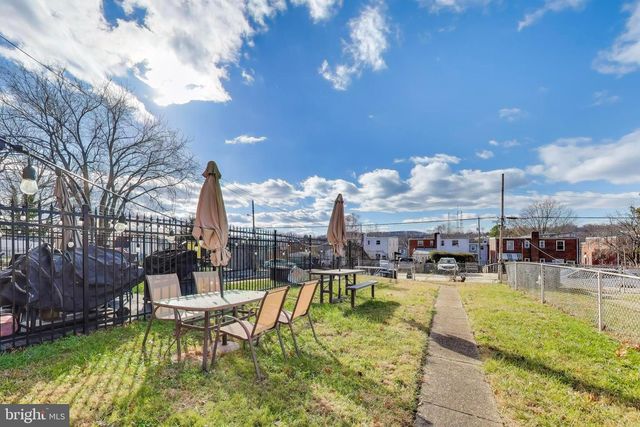 5864 EASTERN AVE NE, Washington, DC 20011