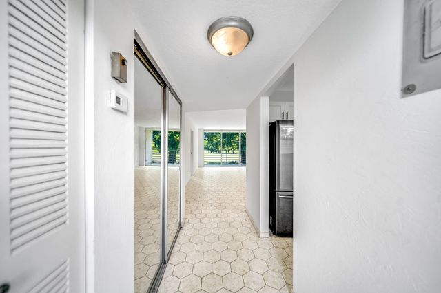 8320 Sands Point Blvd 208M, Tamarac, FL 33321