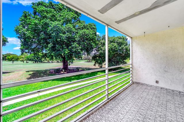 8320 Sands Point Blvd 208M, Tamarac, FL 33321
