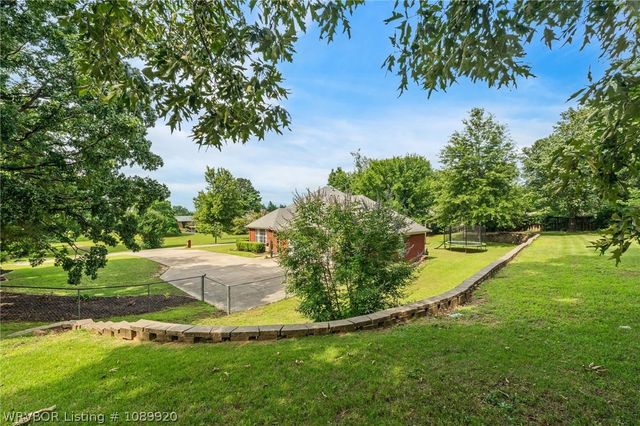 1402 Northview Drive, Van Buren, AR 72956