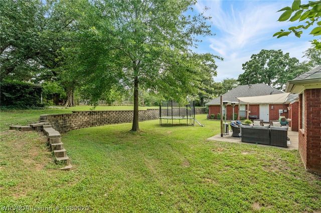 1402 Northview Drive, Van Buren, AR 72956