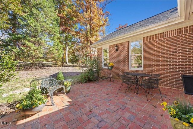 73219 Burrington, Chapel Hill, NC 27517