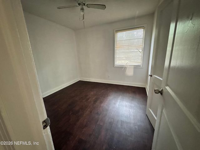 9061 MONROE Avenue, Jacksonville, FL 32208