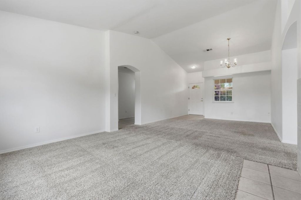 Image 18 of property listing at 4106 E Westcott Avenue, Visalia, CA 93277