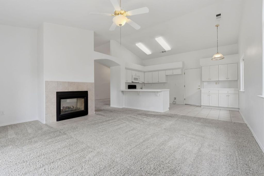 Image 23 of property listing at 4106 E Westcott Avenue, Visalia, CA 93277