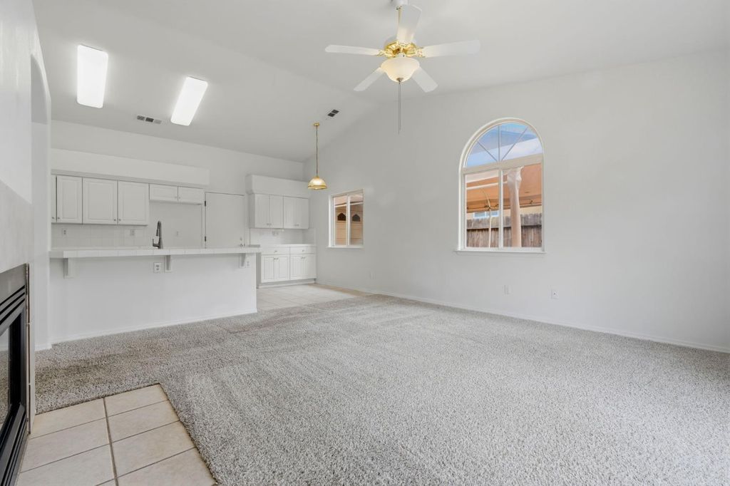 Image 24 of property listing at 4106 E Westcott Avenue, Visalia, CA 93277