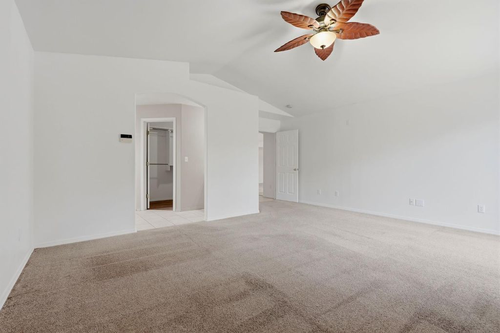 Image 39 of property listing at 4106 E Westcott Avenue, Visalia, CA 93277