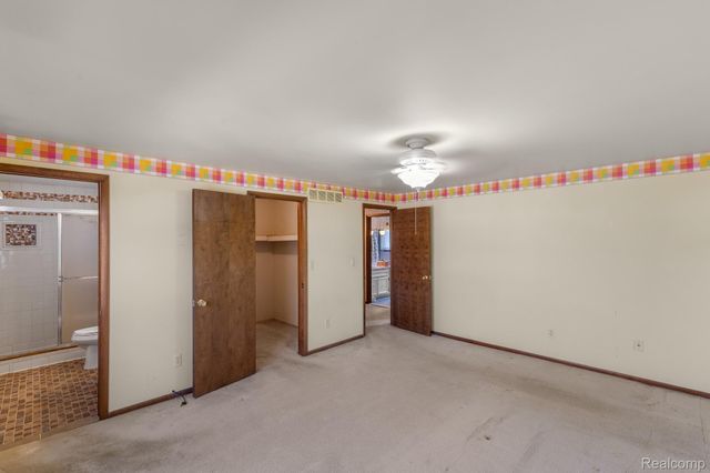1613 Caliper Drive, Troy, MI 48084