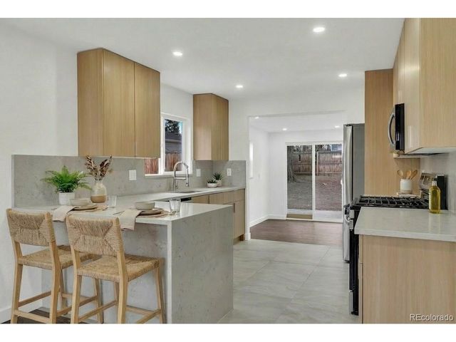 1551 W Hoye Pl, Denver, CO 80223