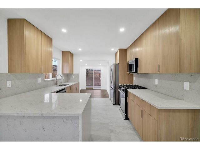 1551 W Hoye Pl, Denver, CO 80223