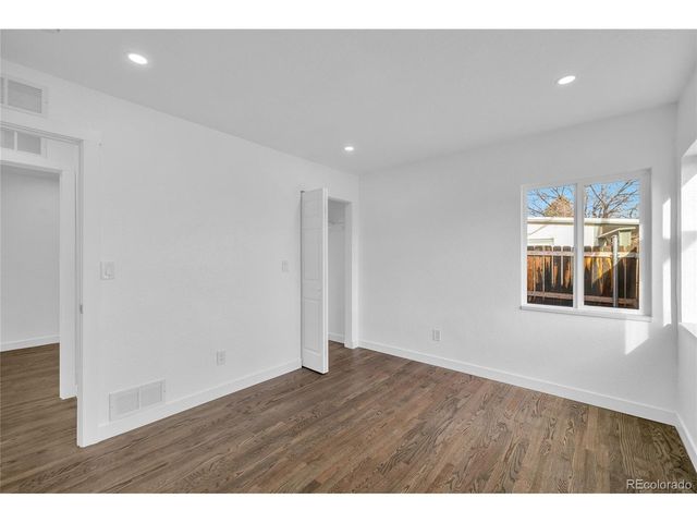 1551 W Hoye Pl, Denver, CO 80223