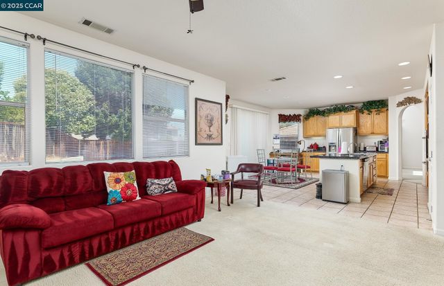 1835 Sanger Peak Way, Antioch, CA 94531