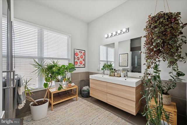 2078 E SUSQUEHANNA, Philadelphia, PA 19125