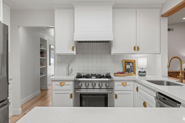 1429 El Nido Way, Sacramento, CA 95864