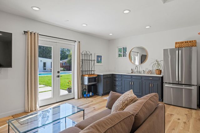 1429 El Nido Way, Sacramento, CA 95864