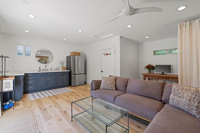 1429 El Nido Way, Sacramento, CA 95864