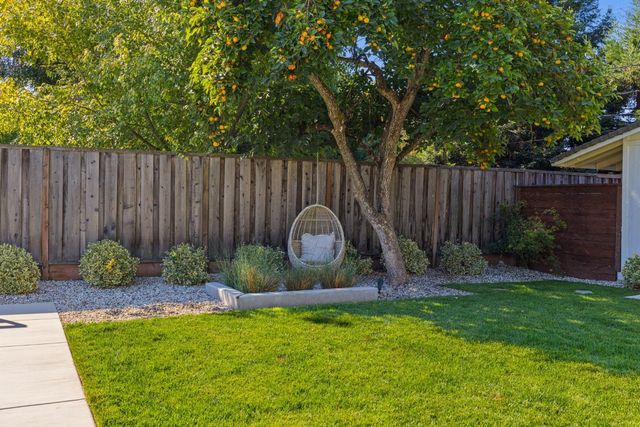 1429 El Nido Way, Sacramento, CA 95864