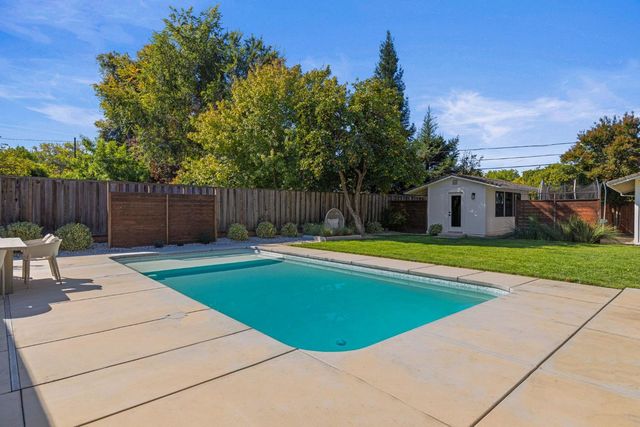 1429 El Nido Way, Sacramento, CA 95864