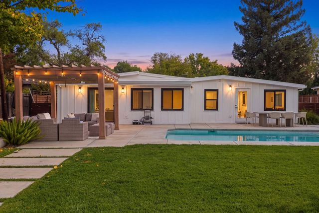 1429 El Nido Way, Sacramento, CA 95864