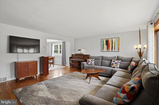 308 LEWIS RD, Springfield, PA 19064