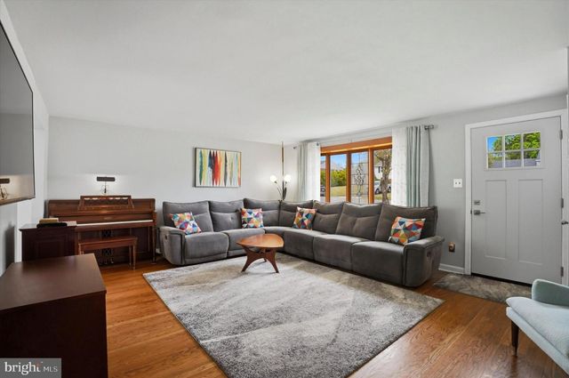 308 LEWIS RD, Springfield, PA 19064