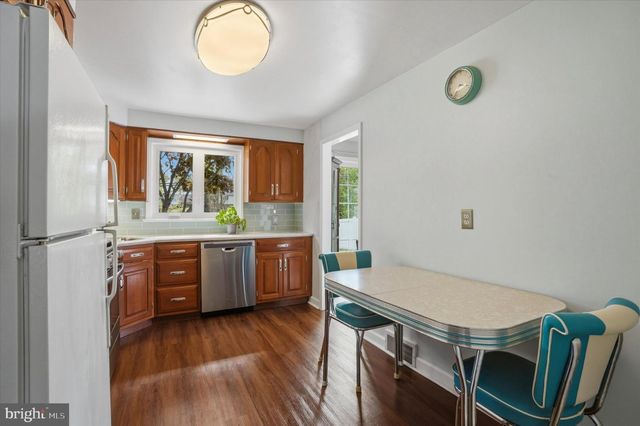 308 LEWIS RD, Springfield, PA 19064