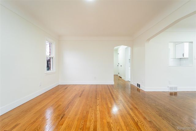 16535 Lincoln Avenue, Eastpointe, MI 48021