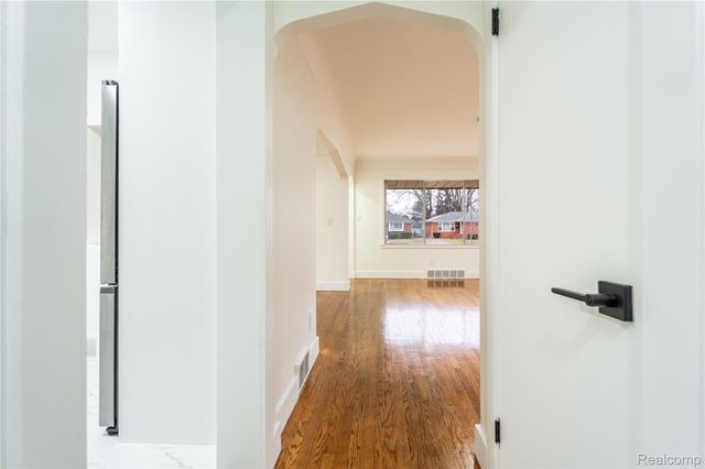 16535 Lincoln Avenue, Eastpointe, MI 48021