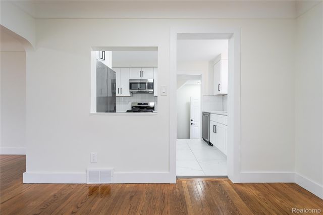 16535 Lincoln Avenue, Eastpointe, MI 48021