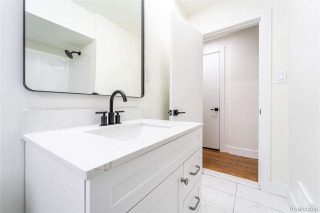 16535 Lincoln Avenue, Eastpointe, MI 48021