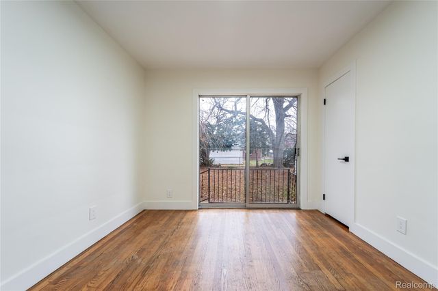 16535 Lincoln Avenue, Eastpointe, MI 48021