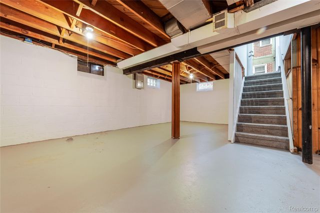 16535 Lincoln Avenue, Eastpointe, MI 48021