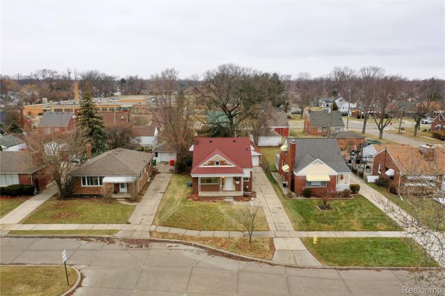 16535 Lincoln Avenue, Eastpointe, MI 48021