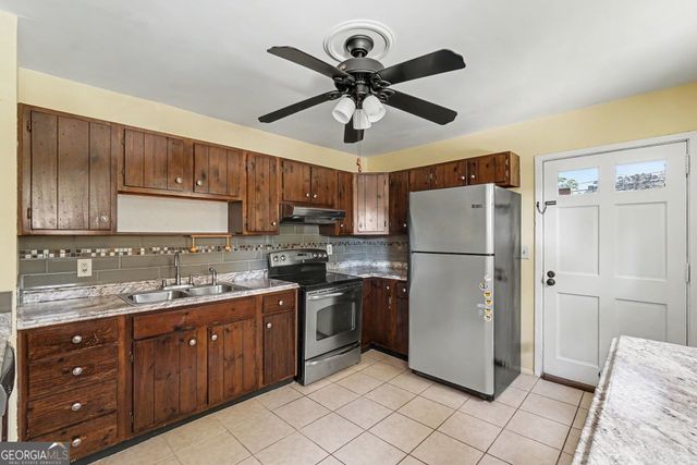 5089 Fairmont Road SE, Smyrna, GA 30082