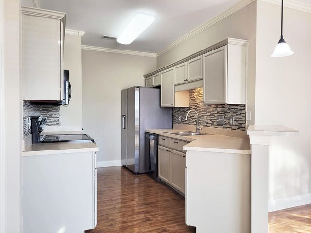 100 Ella Kinley Cir Unit 304, Myrtle Beach, SC 29588