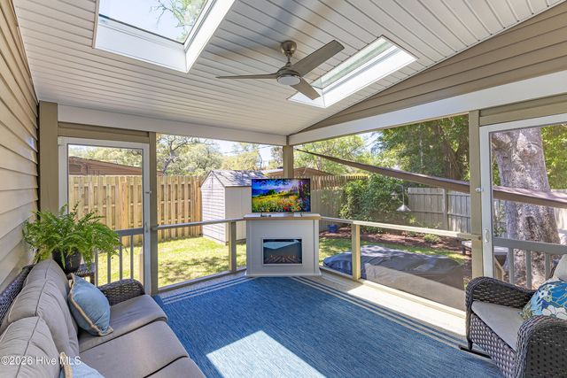 313 E Brown Street G, Southport, NC 28461