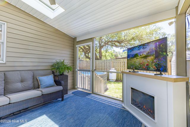 313 E Brown Street G, Southport, NC 28461