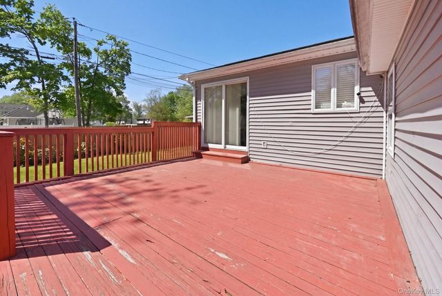 683 Broadway, Brentwood, NY 11717
