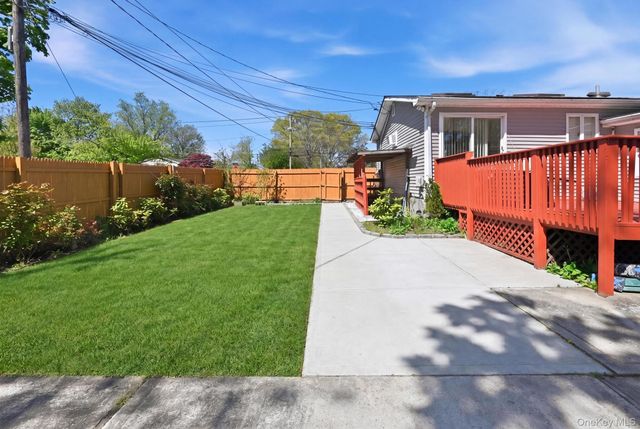 683 Broadway, Brentwood, NY 11717