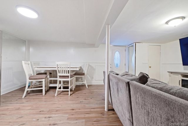 683 Broadway, Brentwood, NY 11717