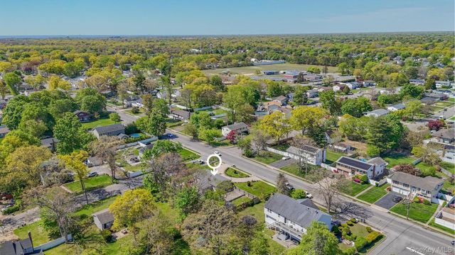 683 Broadway, Brentwood, NY 11717