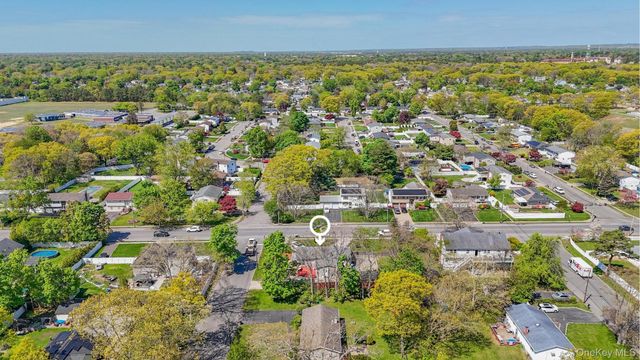 683 Broadway, Brentwood, NY 11717